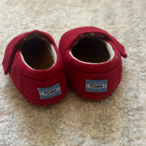 Baby TOMS - Picture 3 of 4